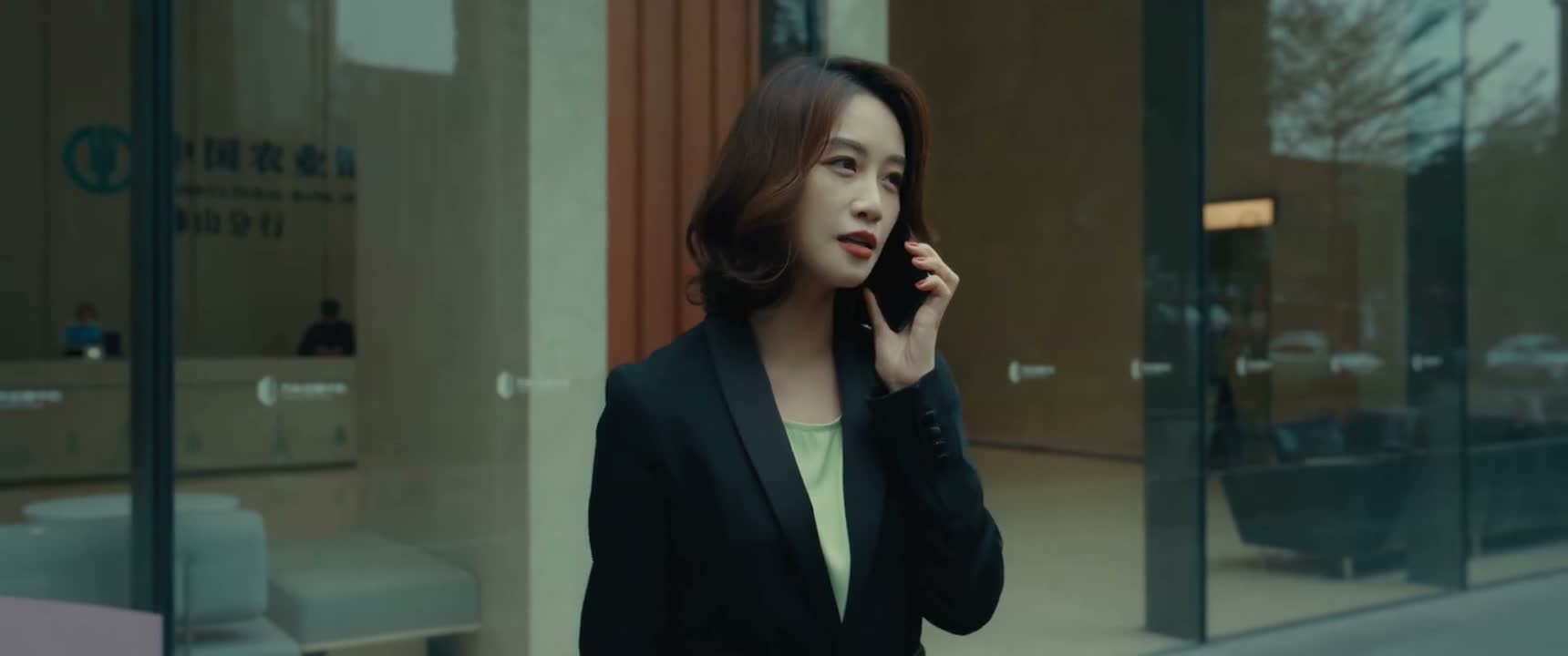 还拿那个包说事 说我被人包养了