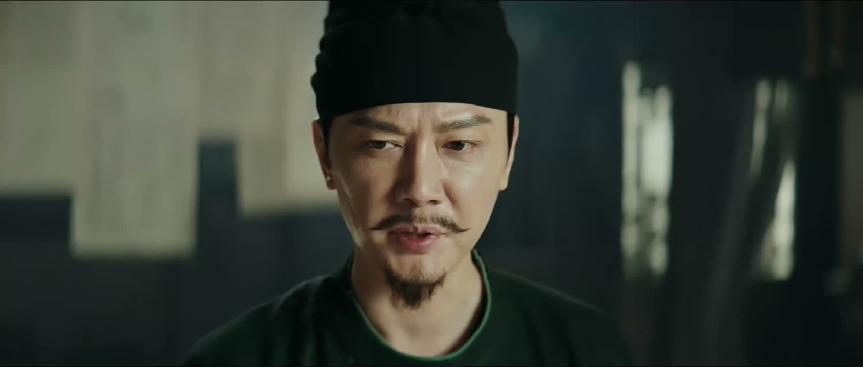 并且扔入香炉之中