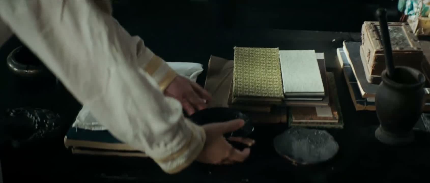 若是不小心沾染到皮肤