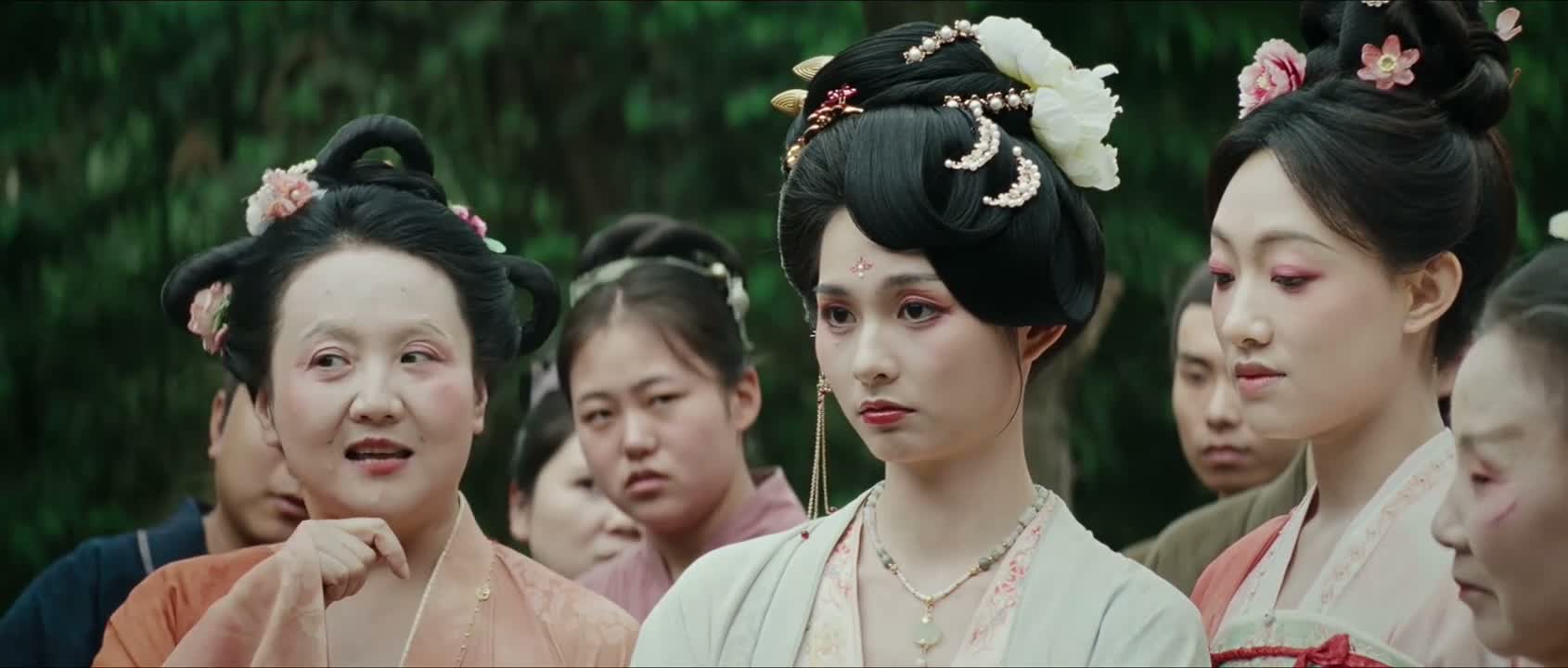 现在说他不像好人了