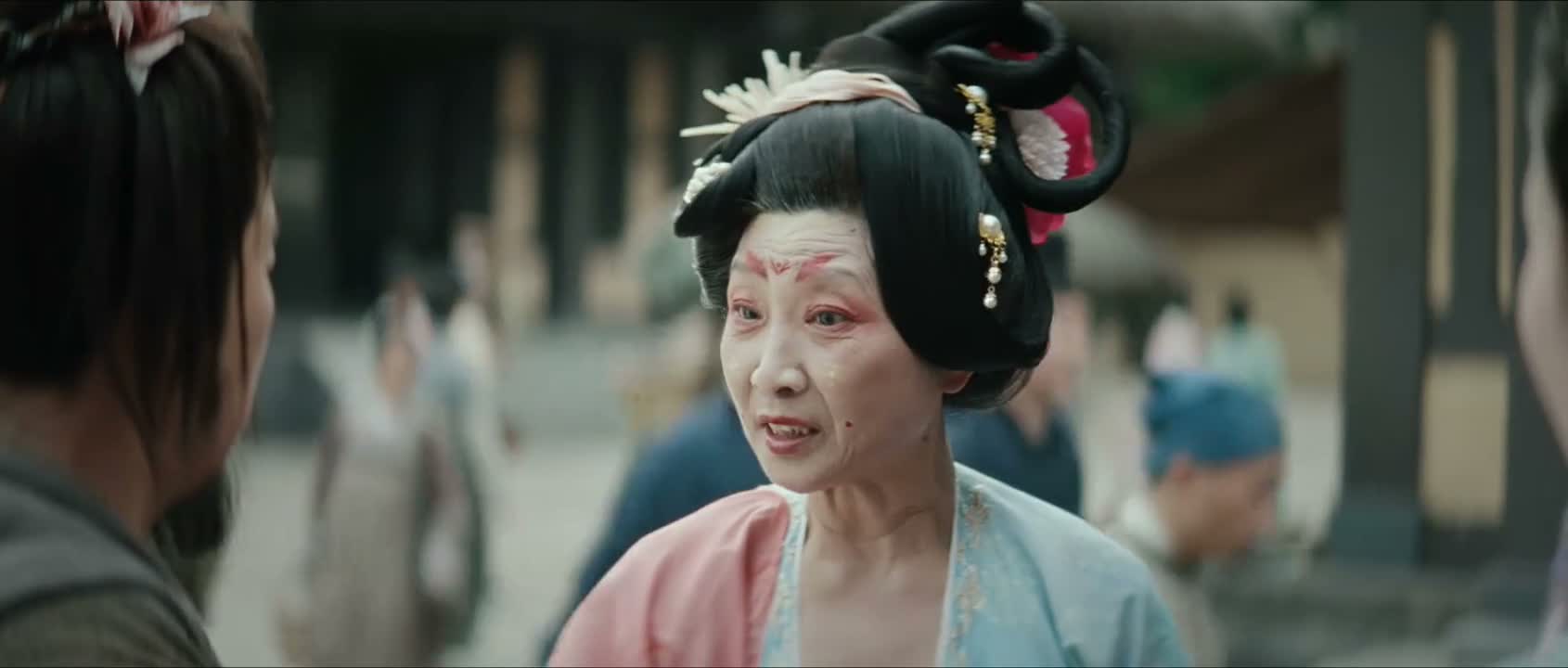 这女子皆爱美艳之色