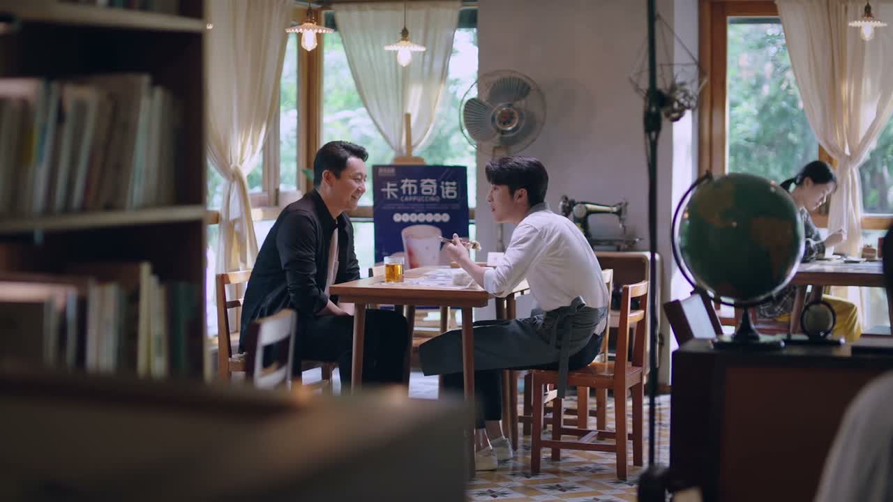 爸 我这咖啡厅还不错吧