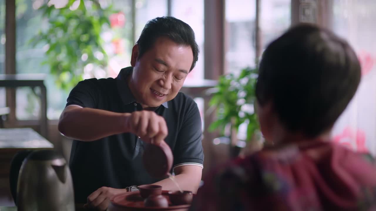 要不你去相亲呗