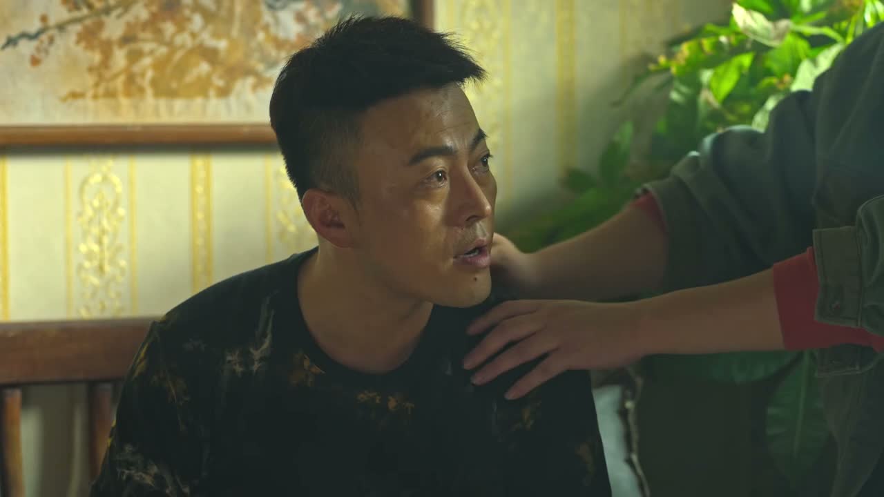 跟我提那个死鬼干什么