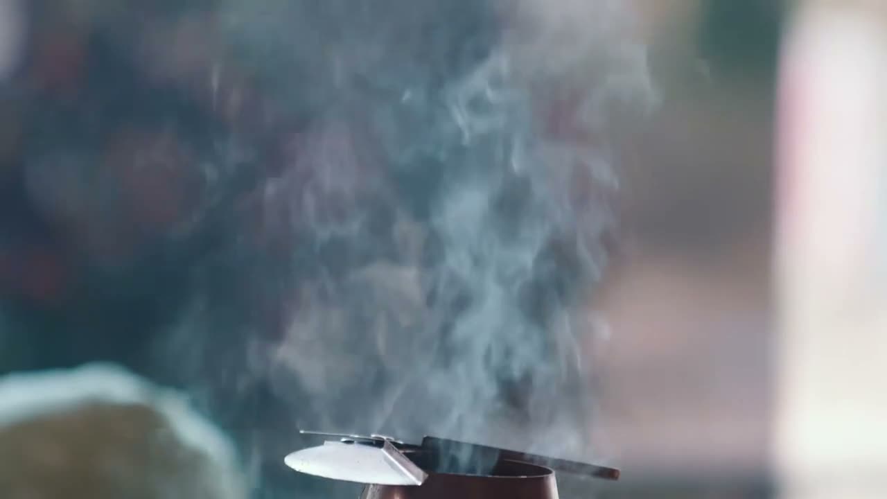 包哥你慢点吃 别噎着
