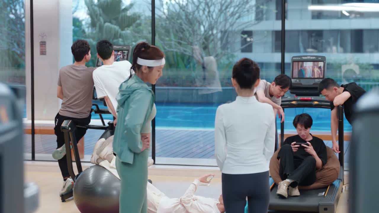 小田 我们是不是出去发发传单啊