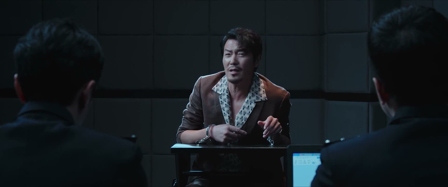 你们那哥们下手真没轻没重的 这给我打残了都