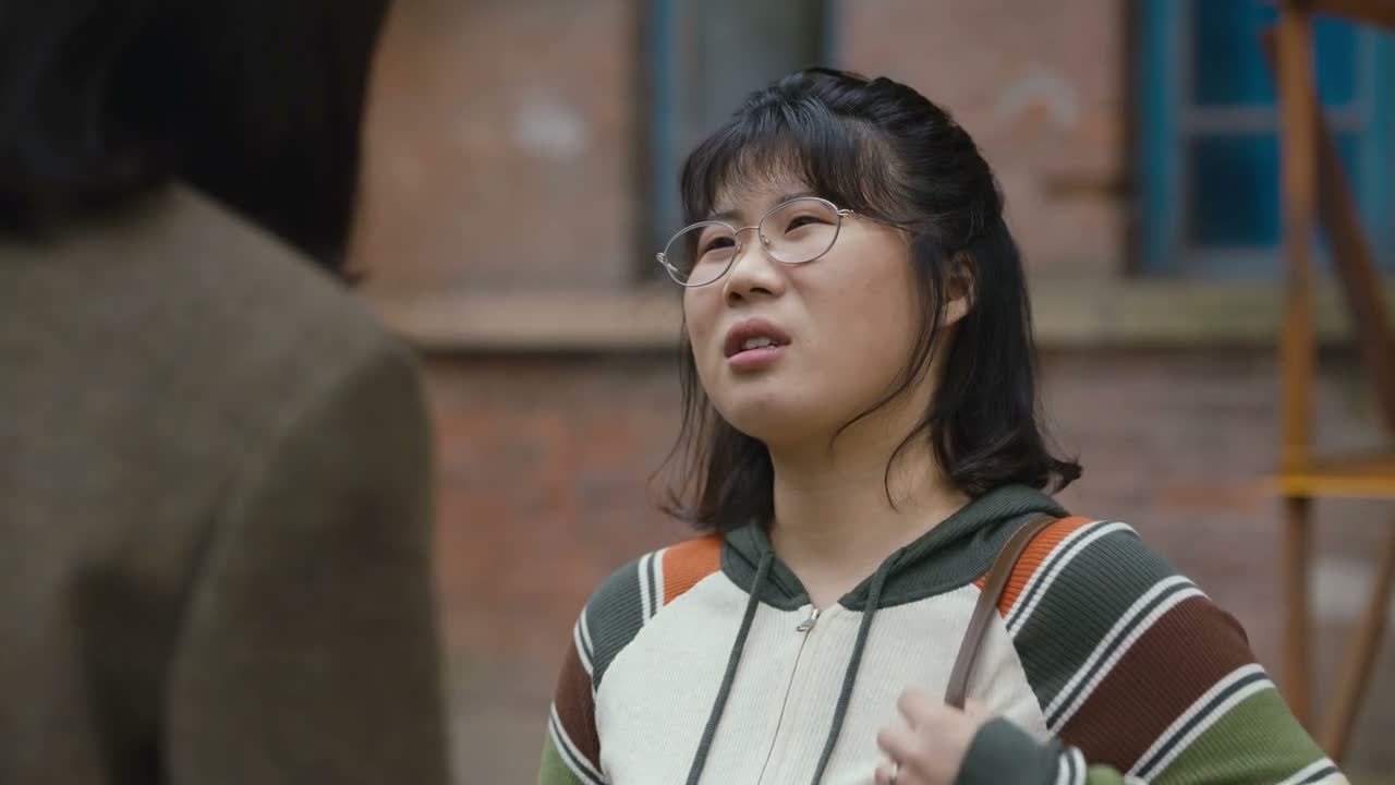 脑子受什么刺激了