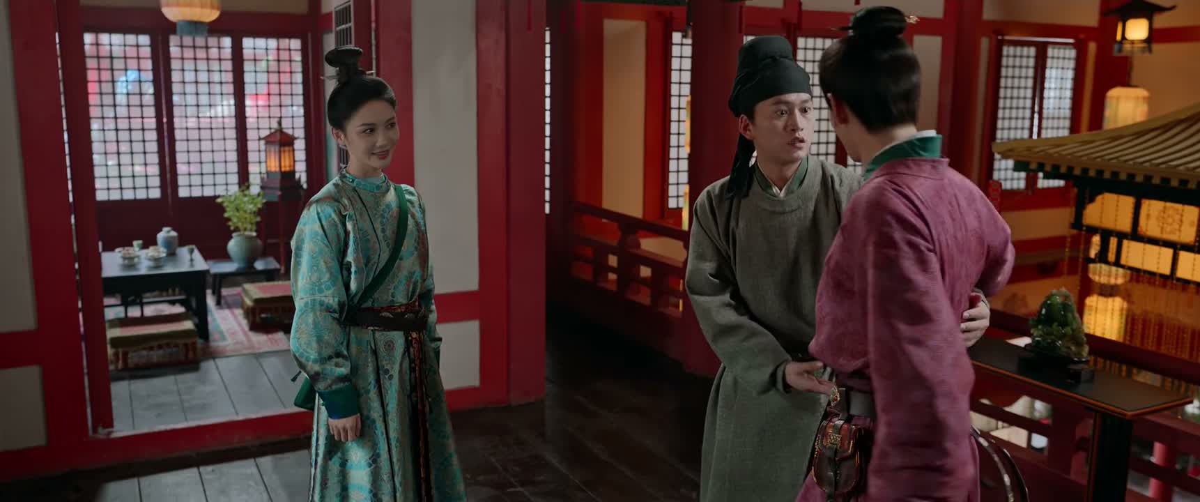 用得着你扶啊