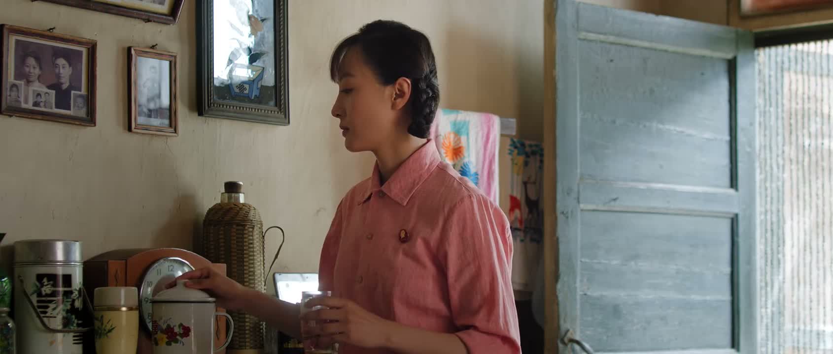受了多大委屈似的呀