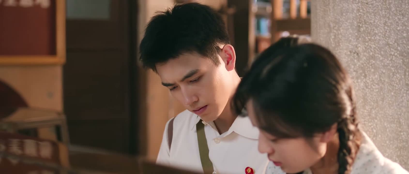 我才学会了弹钢琴