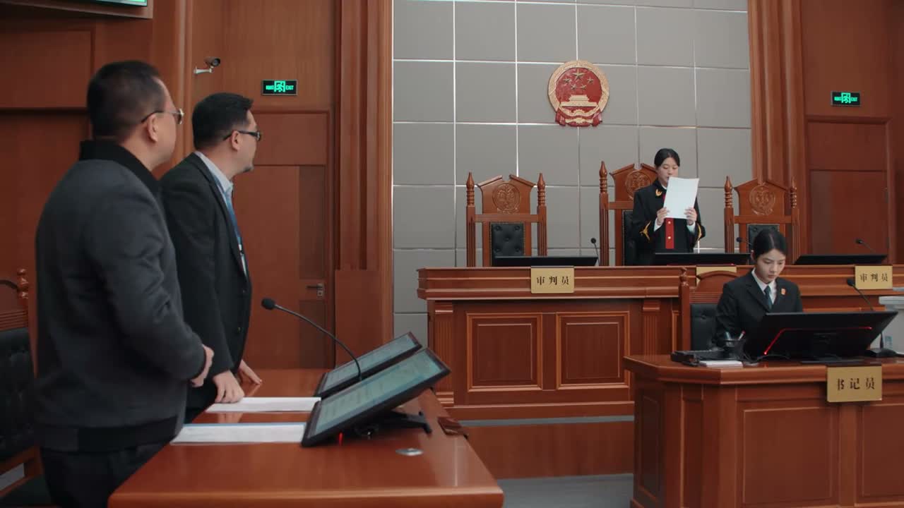 对父亲病情不闻不问