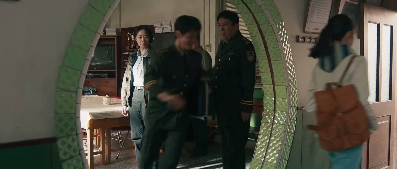 路上开车慢点