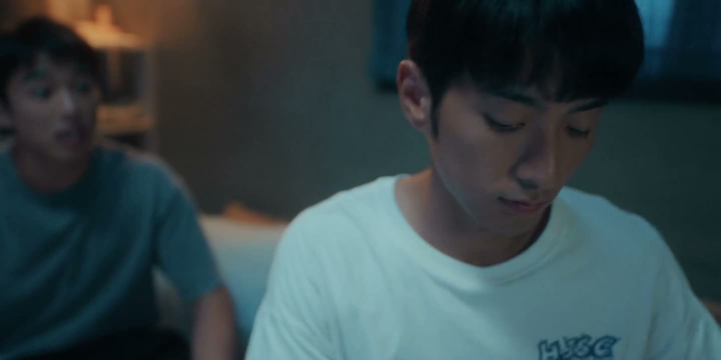 为什么他从来没有跟何爸提过你