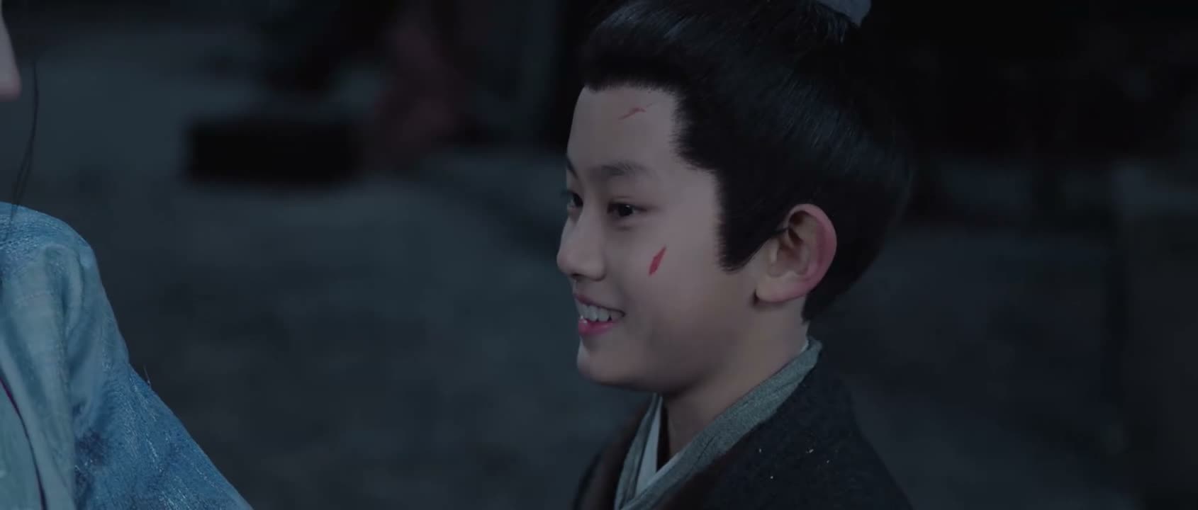 肯定是 你跟将军哥哥更般配 你
