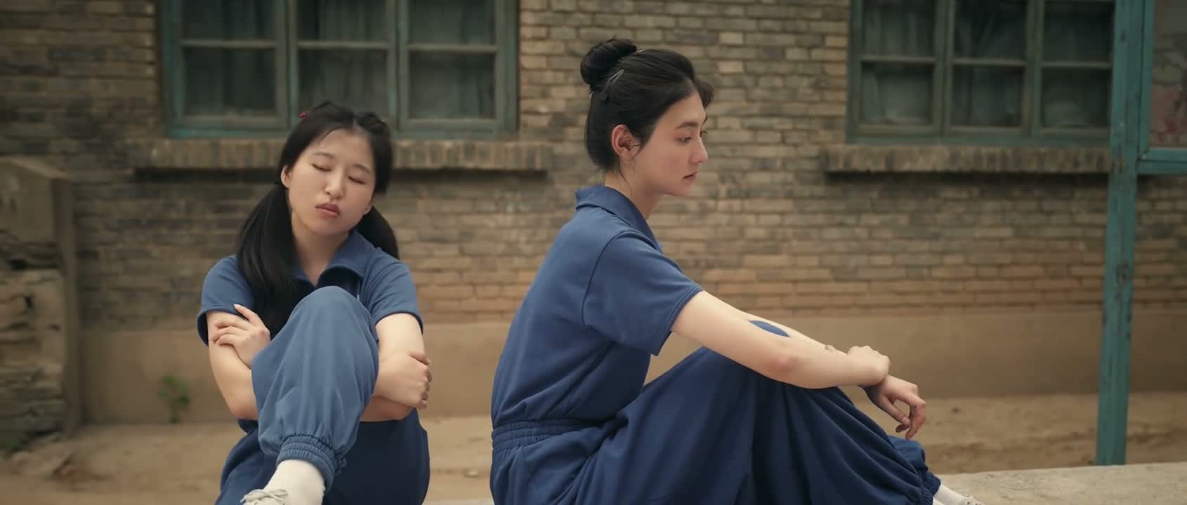 那完全就是两个人嘛