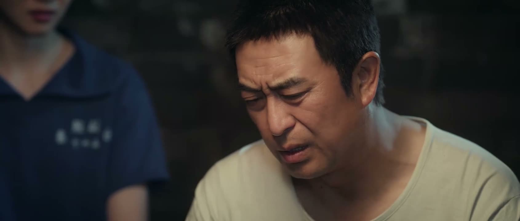 欠了他们天大的人情呢