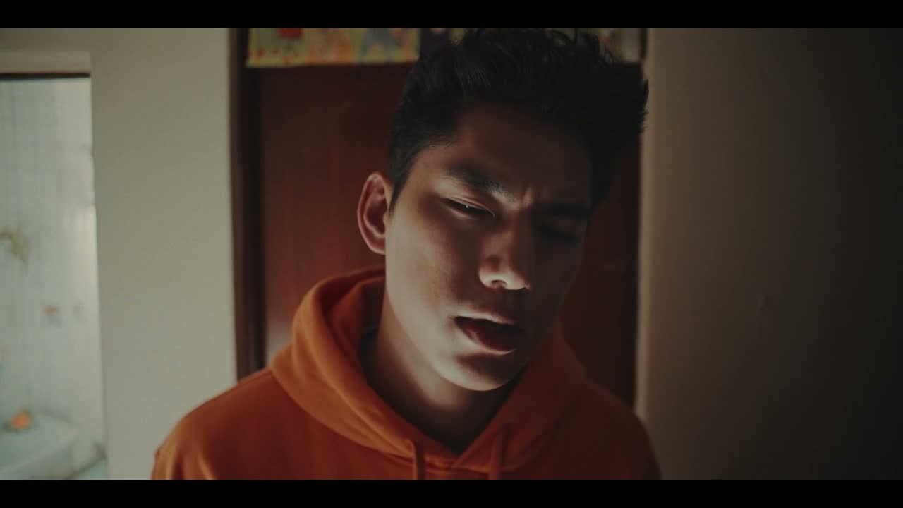 - 干嘛不讲话? - 我卡住了