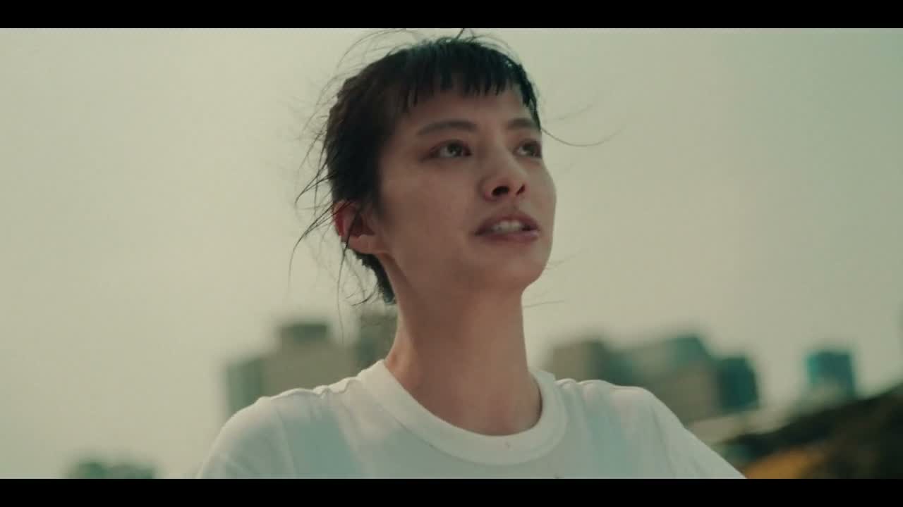 就是假装自己是好朋友的心机女