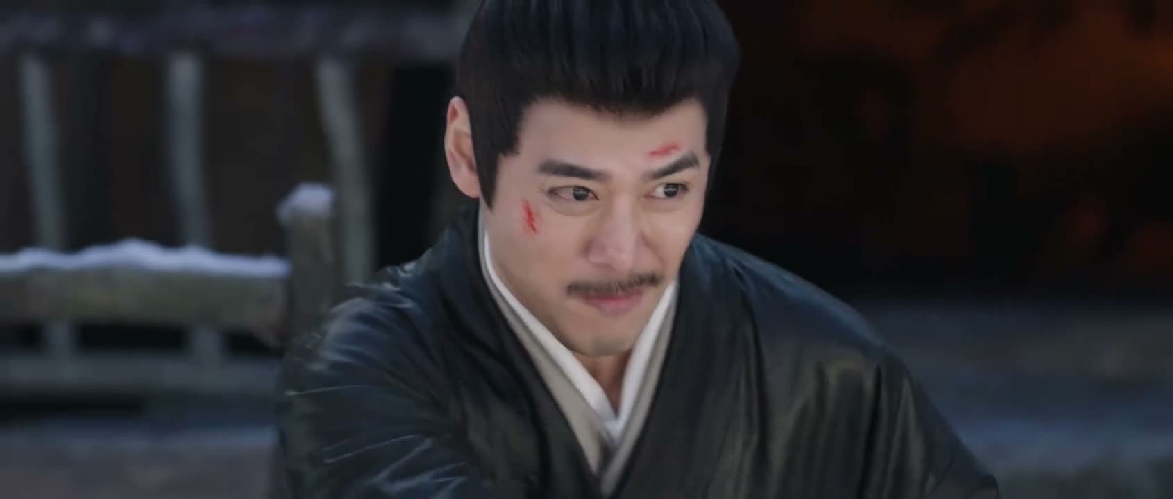 你不要听她挑拨离间