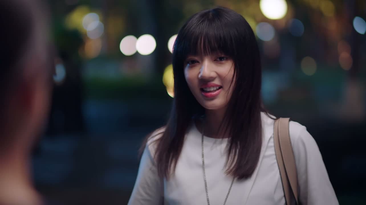 阿姨 我先陪你上去吧