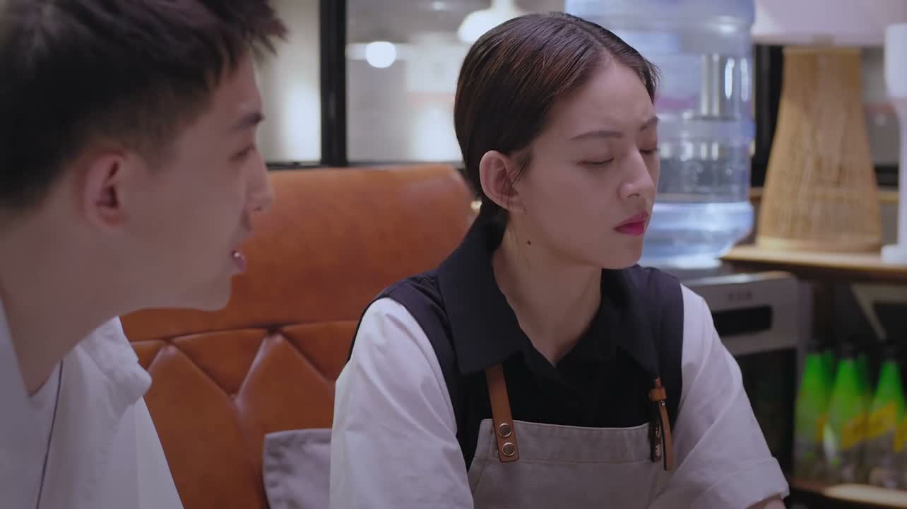 离那艺术家差远了