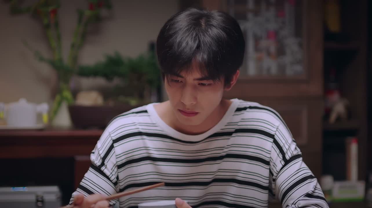 生活就像白开水 没意思