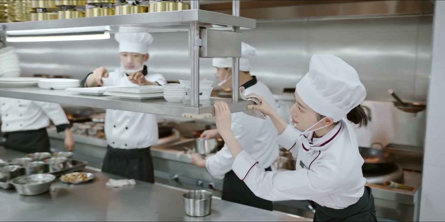 你先把这个事啊给压下去