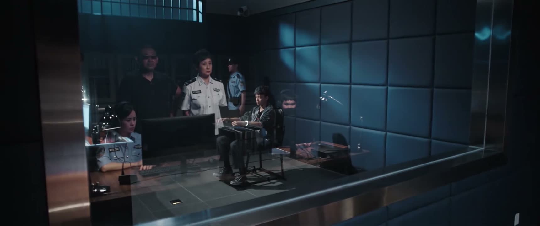 爬窗户这手挺厉害的