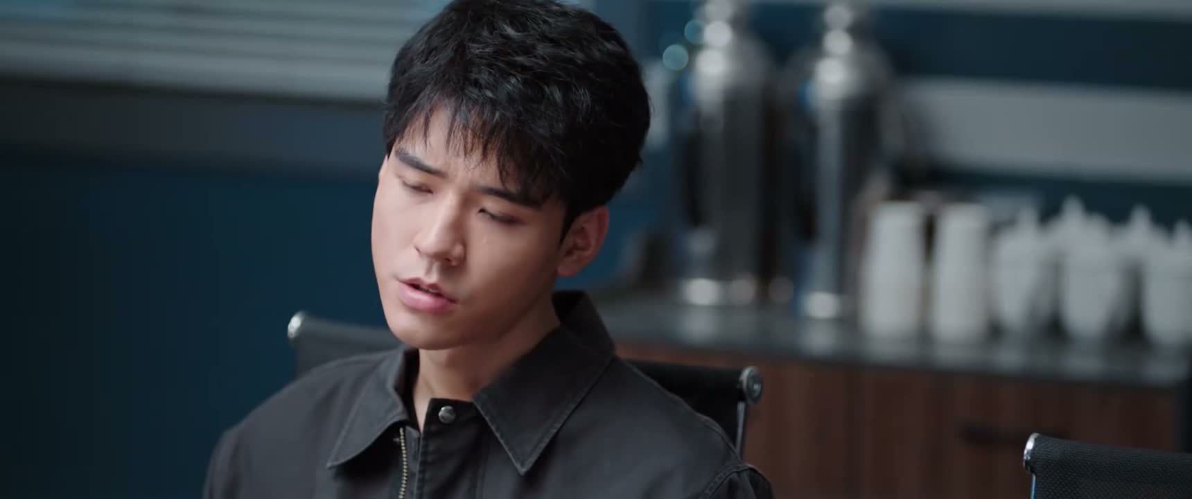 这么说来你们找他