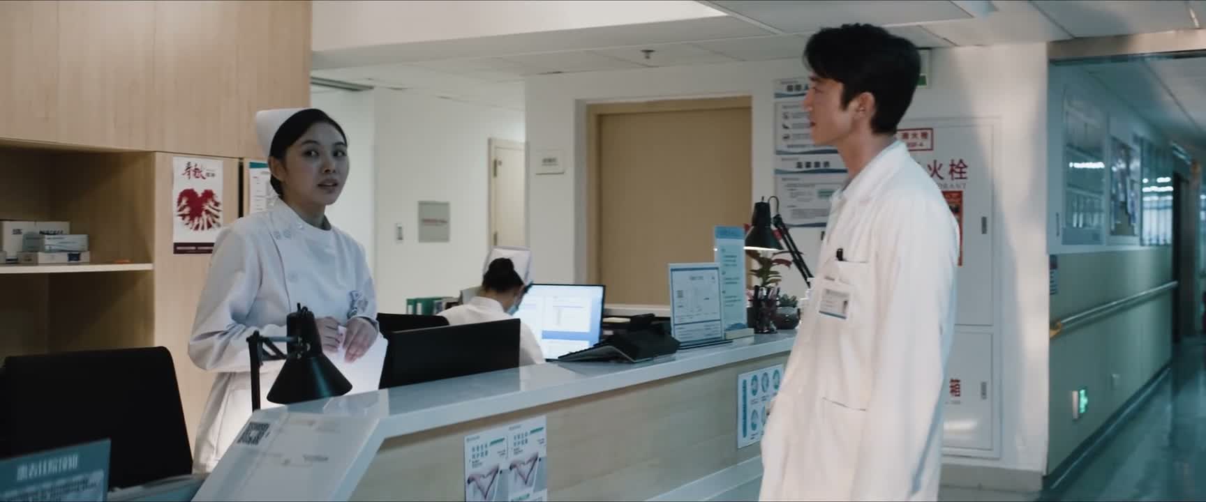 她妈妈也能跟我们开开玩笑了