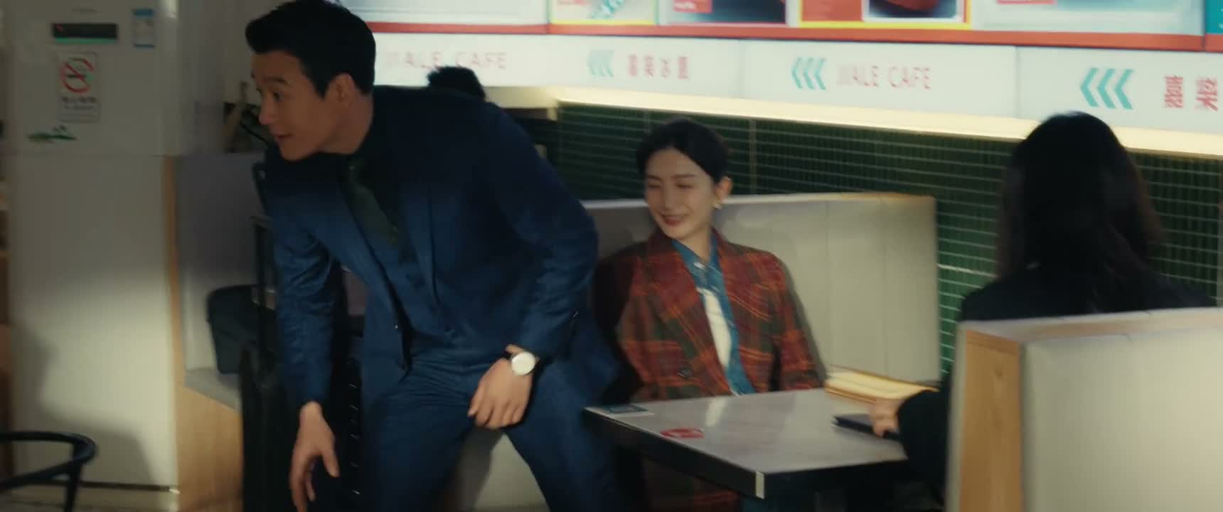你好 请问您这儿有人吗 没有没有 谢谢