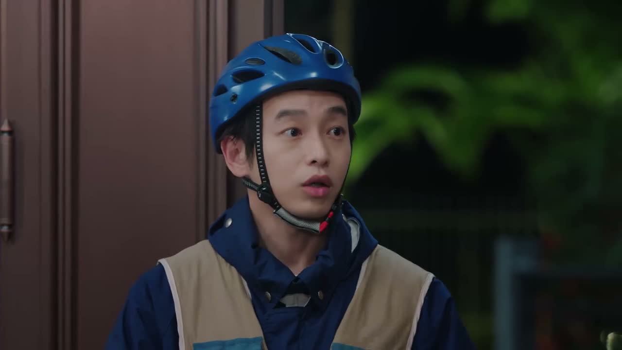 叔叔 我就先走了 别别别 进来坐一会吧