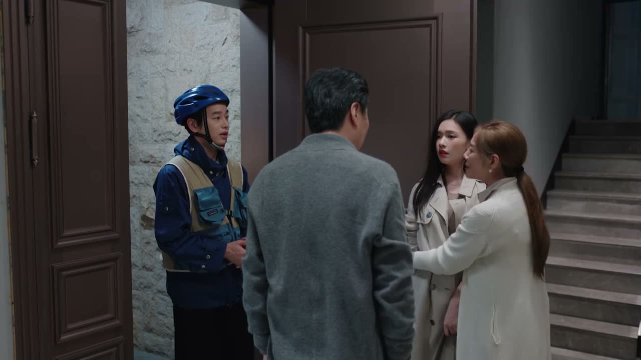 主要是跟裴总在一起开心