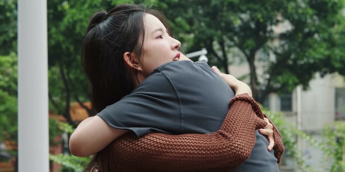 阿姨不会因为你离开而崩溃了