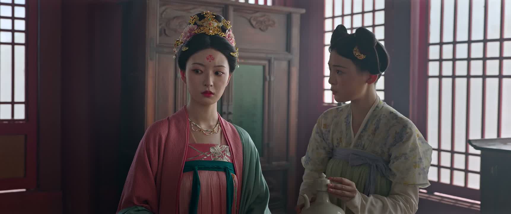 不认识 那你为何要救他