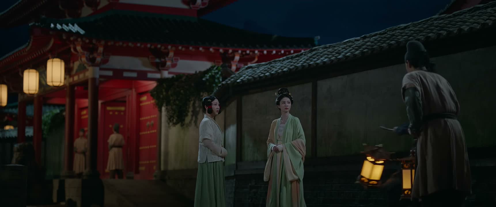 王妃您可算回来了 怎么了