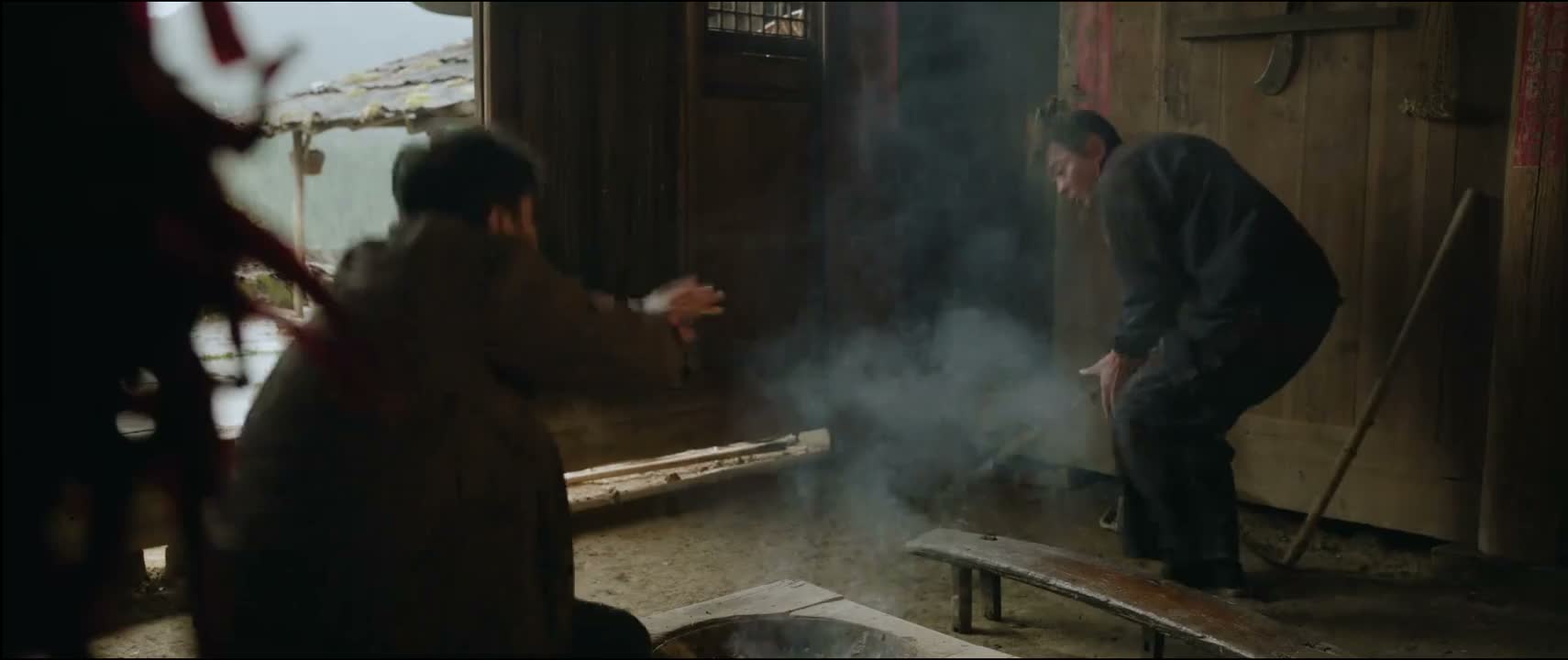 我让你胡说八道 别打我啊