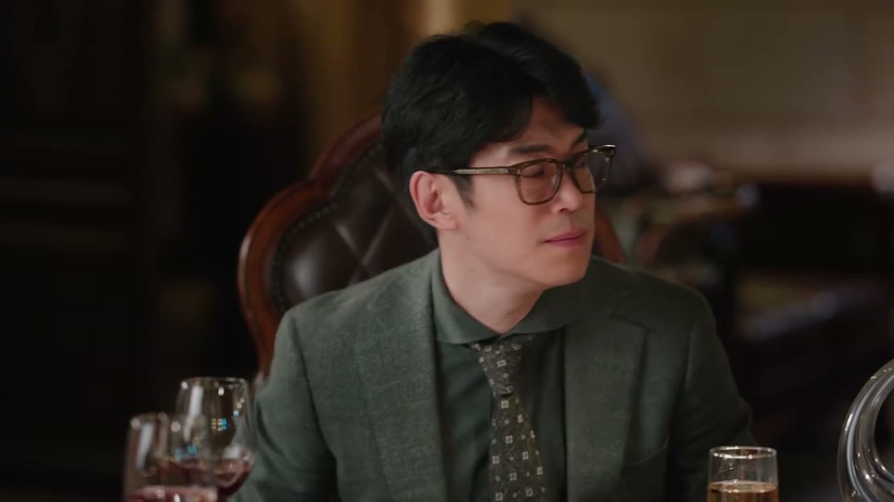 裴总 我上个厕所 我瞬间脑子里全是画面