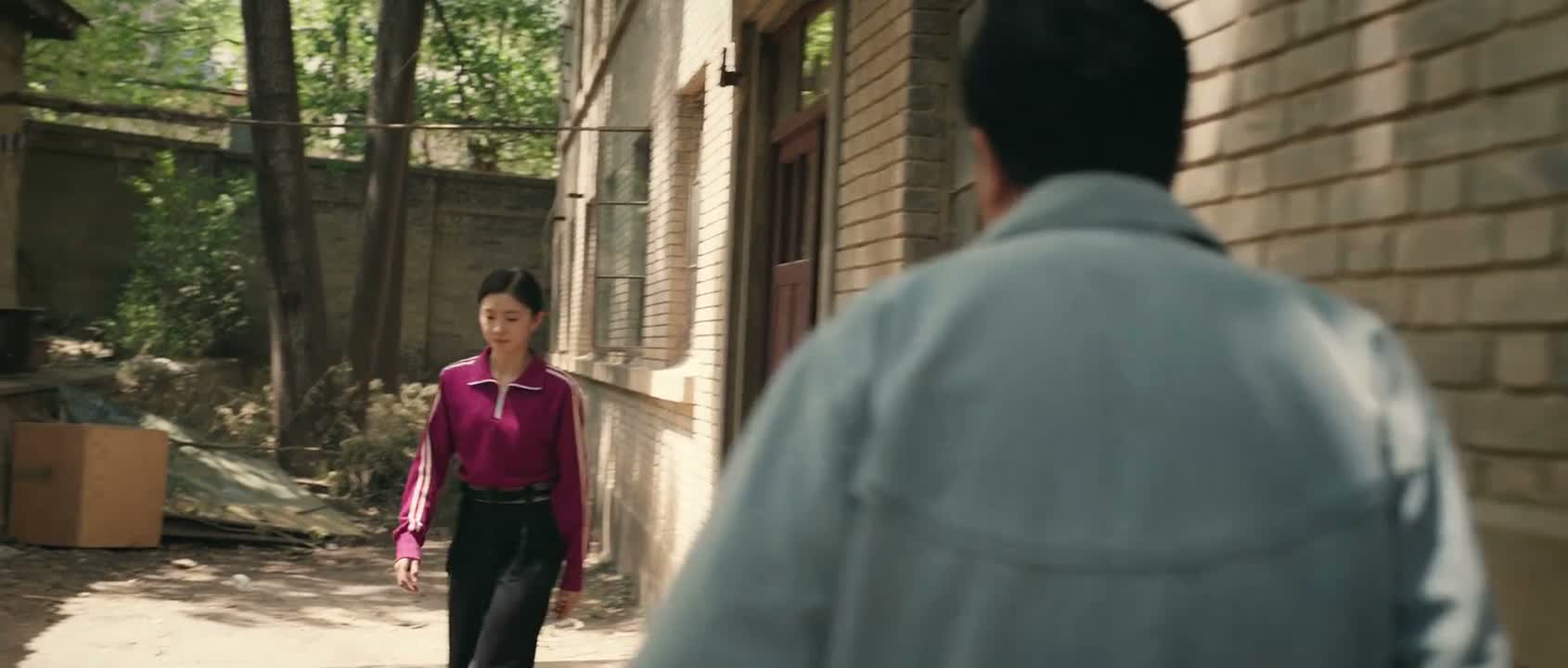 你还能沉得住气得很啊 咋了