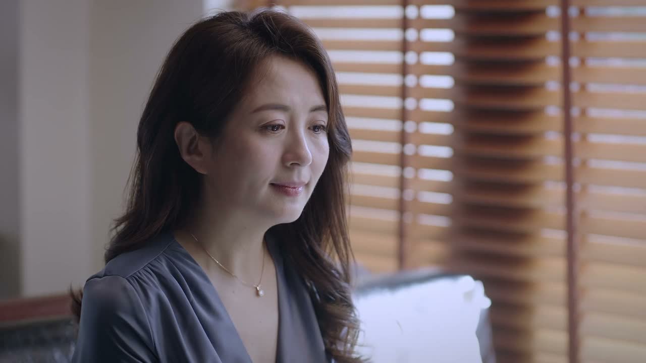 需要儿子照顾 依赖儿子