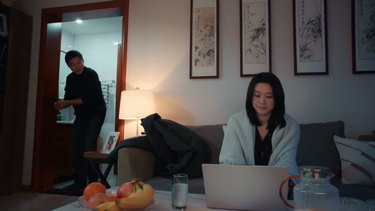 今天店里来了帮搞团建的