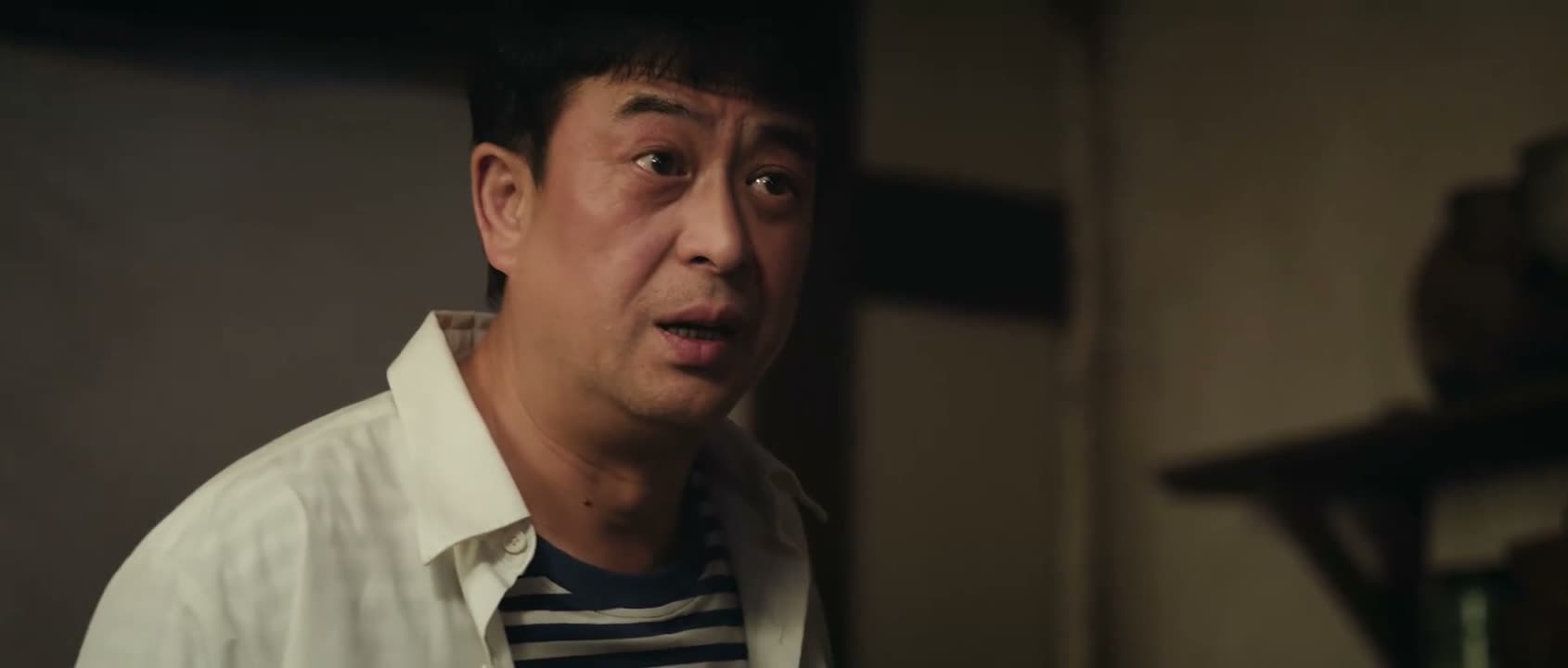 让开 不要逼我们动手