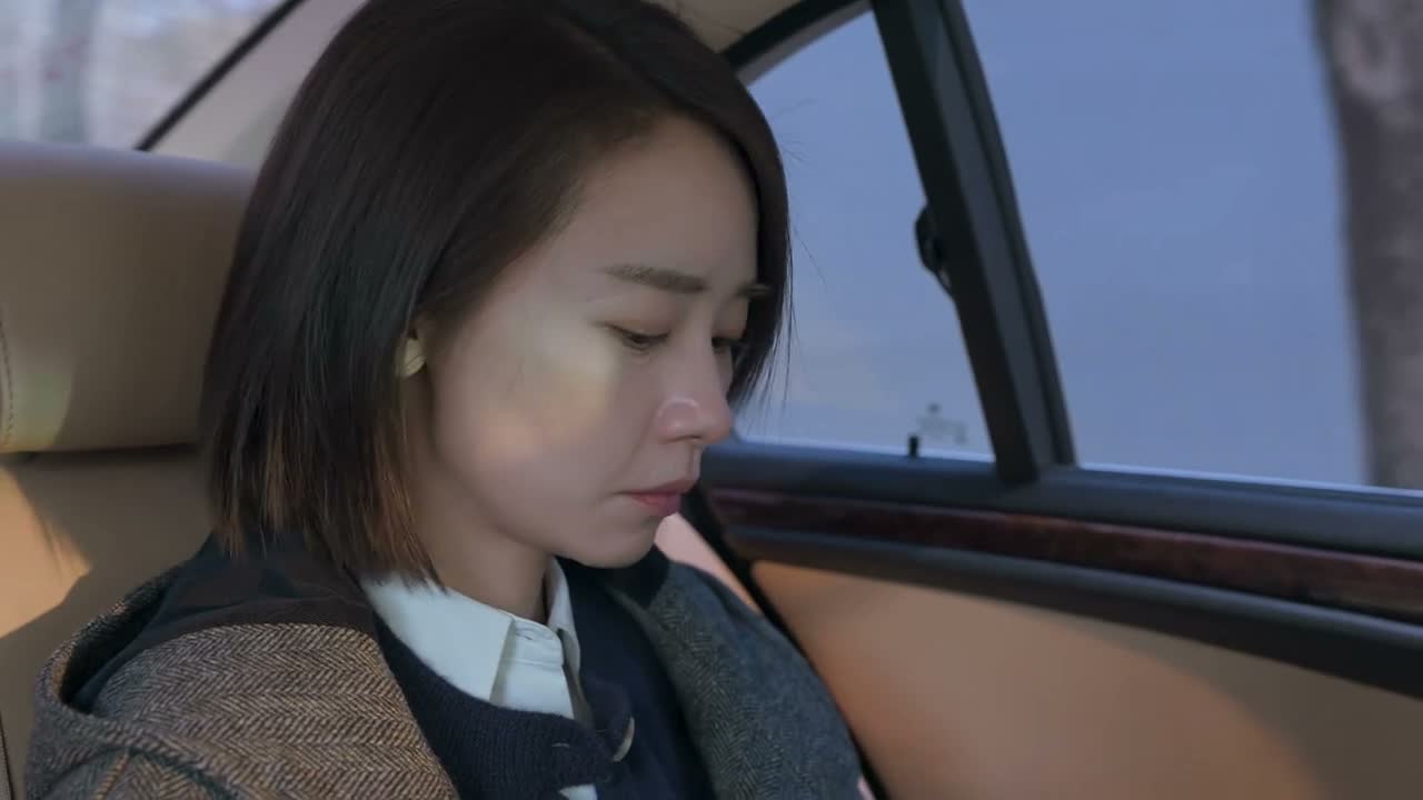 对了 你的手机落在酒店里了