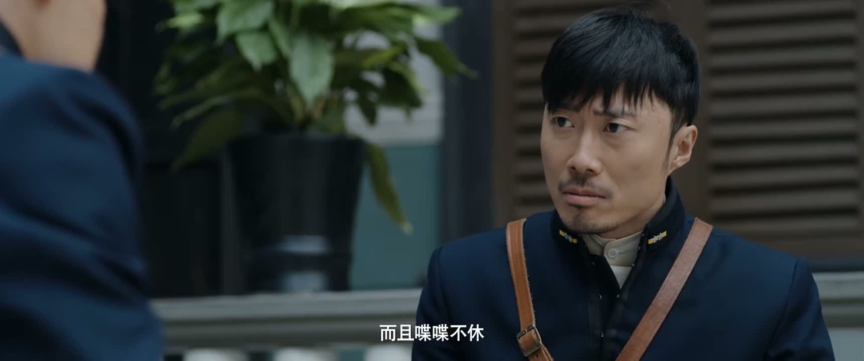 而且喋喋不休