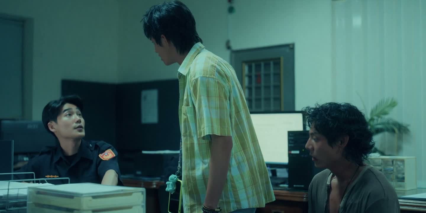 我们正在调监视机了解情况