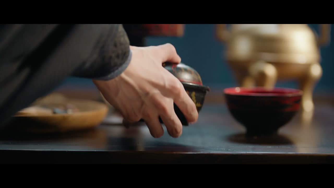 公子 你喝点醒酒汤吧