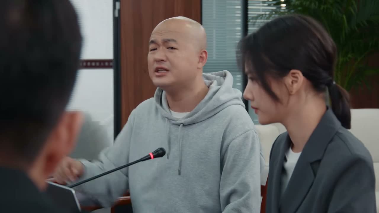 你说她天天在后面说我坏话