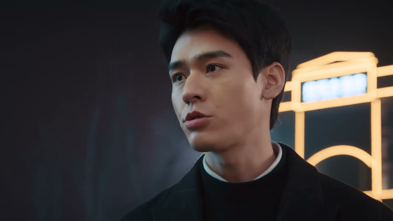 让他觉得你在法院有后门呗