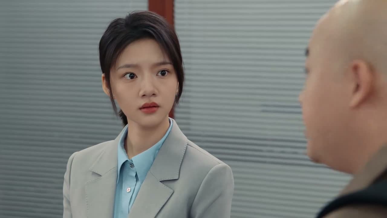 她就是故意放你们法院鸽子